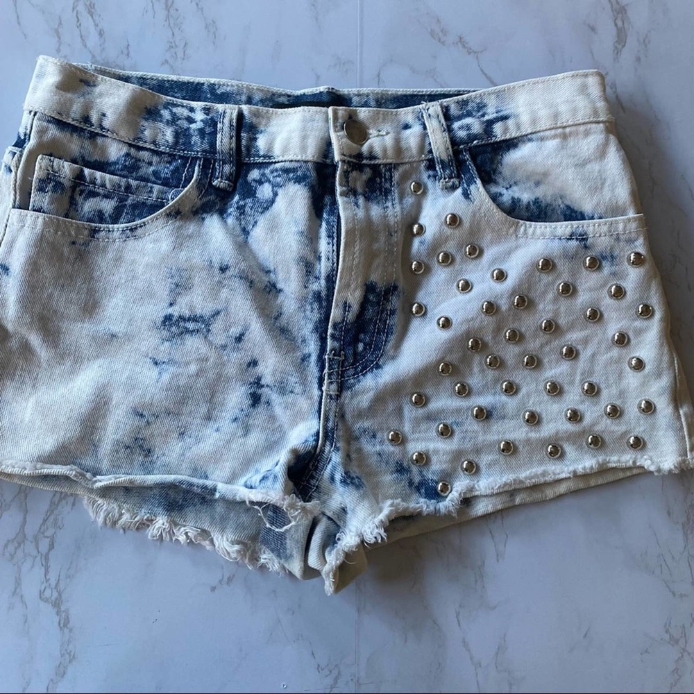 F21 tiedye shorts